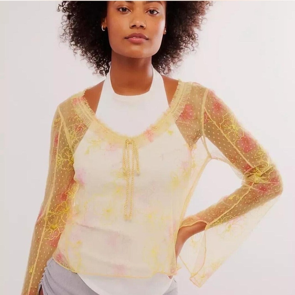 Free People Intimately Postcard From Paris Long Sleeve Top M Yellow Floral Lace - Picture 1 of 13